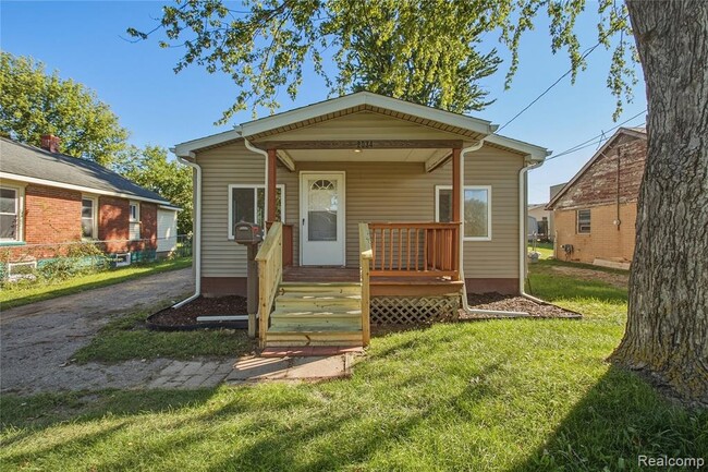 property at 2034 Kenneth St