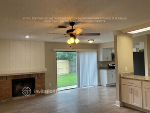 15642 Bear Creek Dr in Tampa, FL - Building Photo - Building Photo