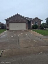 235 Magnolia Dr in Princeton, TX - Building Photo - Building Photo