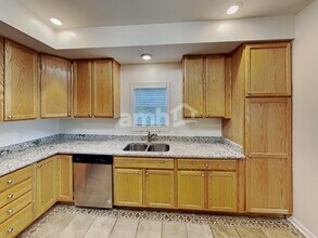 1205 Chapmans Retreat Dr in Spring Hill, TN - Building Photo - Building Photo