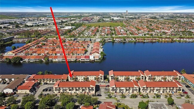 5530 W 26th Ct in Hialeah, FL - Building Photo - Building Photo