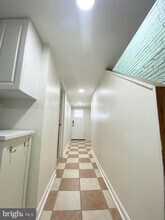 650 Hobart Pl NW in Washington, DC - Building Photo - Building Photo