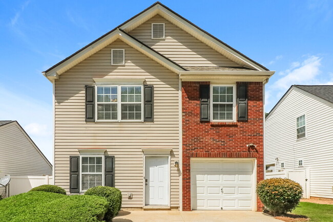 property at 141 Oak Grove Pl