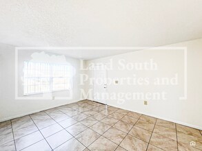 5824 Charlton Dr in Lakeland, FL - Building Photo - Building Photo