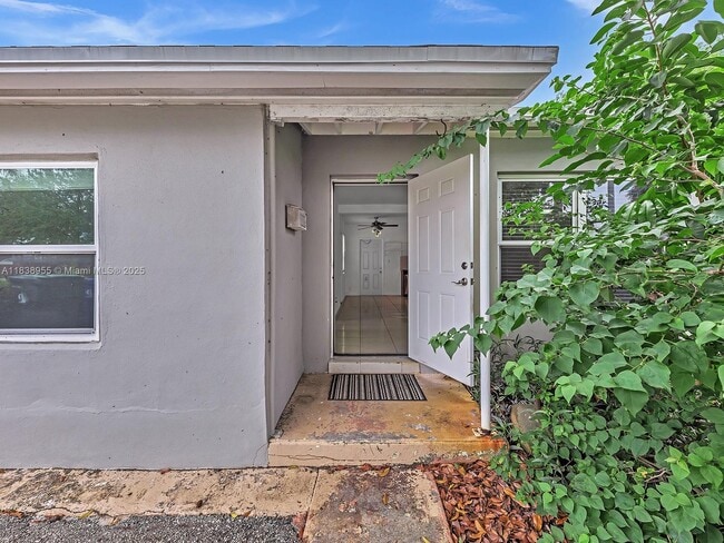 1636 NE 15th Ave in Fort Lauderdale, FL - Building Photo - Building Photo