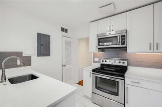 3510 Roswell Rd in Atlanta, GA - Building Photo - Building Photo