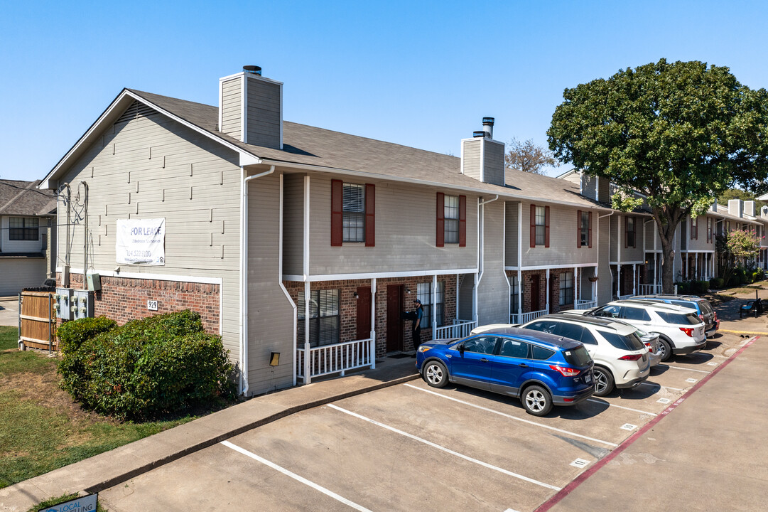 Hickory Village in Denton, TX - Building Photo