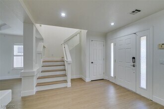 11005 Carberry Hill St, Unit 07210 in Las Vegas, NV - Building Photo - Building Photo
