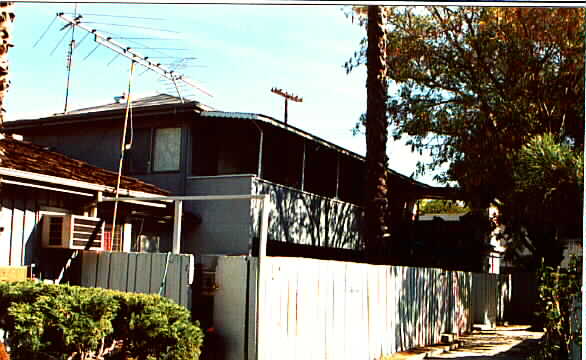 6716 Whitsett Ave in North Hollywood, CA - Building Photo - Building Photo