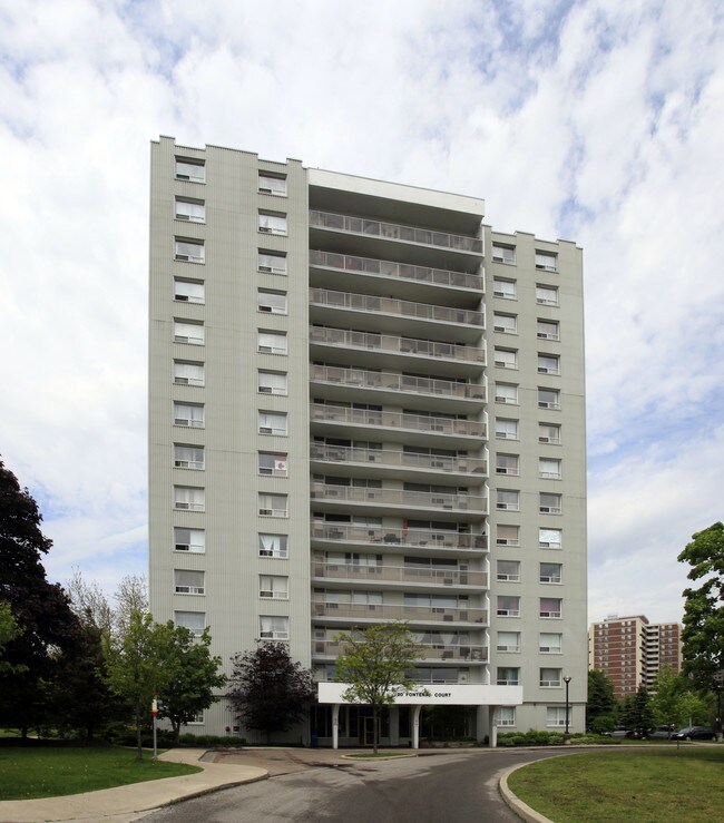 Fontenay Court I in Toronto, ON - Building Photo - Building Photo