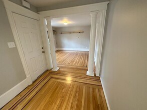 1081 13th Ave SE in Minneapolis, MN - Building Photo - Building Photo