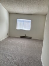 2375 Tripp Dr, Unit 12 in Reno, NV - Foto de edificio - Building Photo