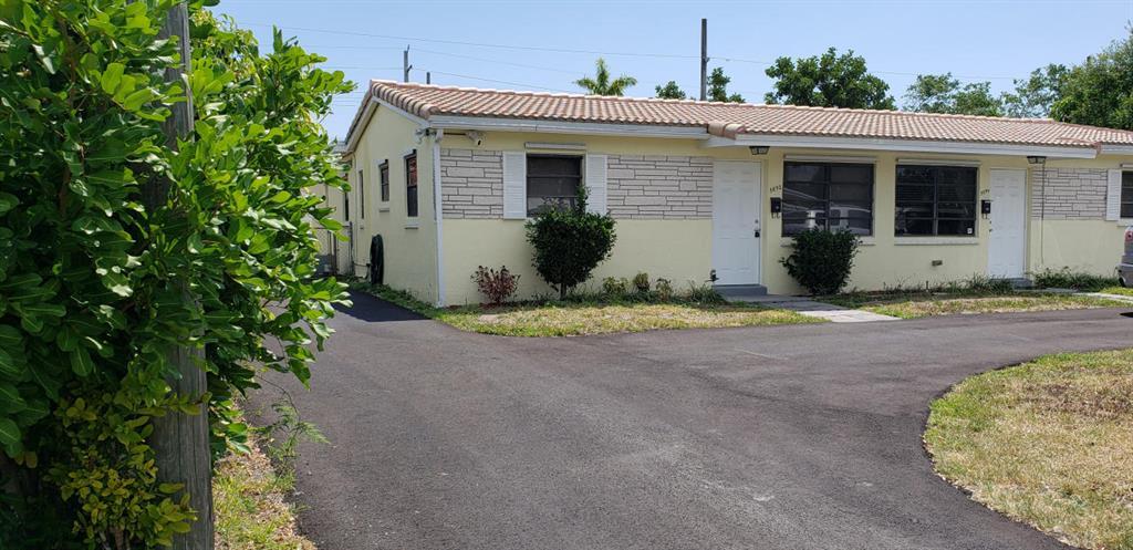 5890 NE 17th Rd in Fort Lauderdale, FL - Building Photo
