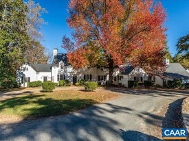 640 Ivy Ln in Charlottesville, VA - Building Photo