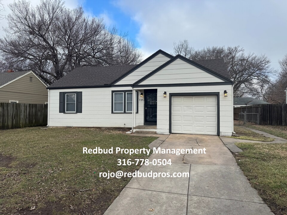 725 S Barlow St in Wichita, KS - Building Photo