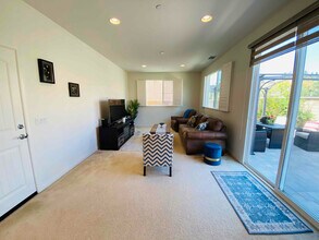 251 Santa Susana Rd in Camarillo, CA - Building Photo - Building Photo