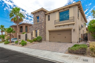 1080 Via St Lucia Pl in Henderson, NV - Foto de edificio - Building Photo