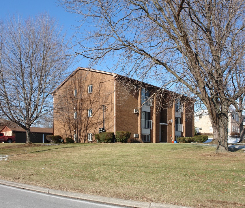 6316 Tippecanoe Rd in Canfield, OH - Building Photo