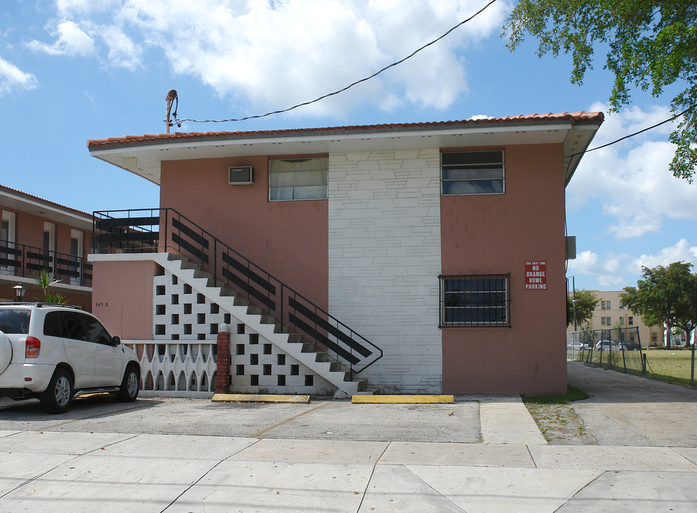 1370 NW 5th St in Miami, FL - Building Photo