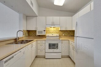 8297 Key Royal Ln in Naples, FL - Building Photo - Building Photo