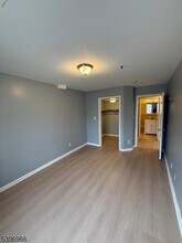 356 Hawthorne Ave in Newark, NJ - Foto de edificio - Building Photo