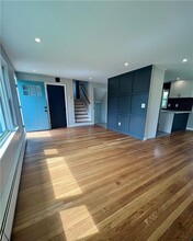 143 Greenmeadow Cir in North Kingstown, RI - Building Photo - Building Photo