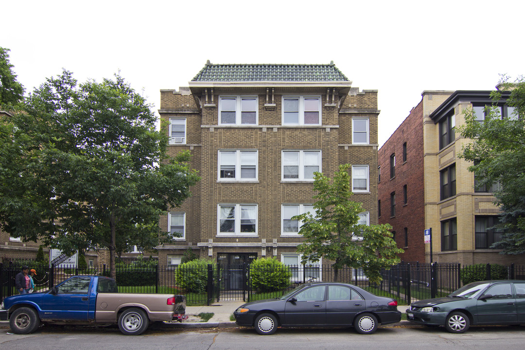 4831 N Kimball Ave in Chicago, IL - Building Photo