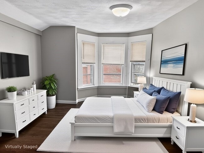 163 Saratoga St, Unit 2 in Boston, MA - Building Photo - Building Photo