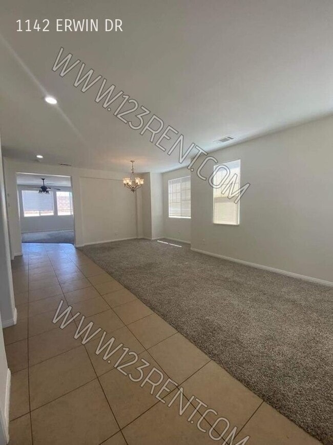 1142 Erwin Dr in Palmdale, CA - Building Photo - Building Photo