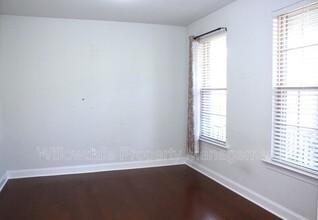 200 Birdsgrove Ct in Cary, NC - Building Photo - Building Photo