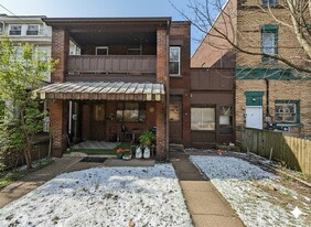 2226 Woodstock Ave in Pittsburgh, PA - Building Photo