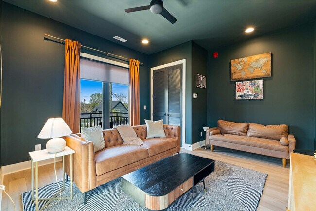 722 Mcferrin Ave-Unit -ID1241260P in Nashville, TN - Building Photo - Building Photo