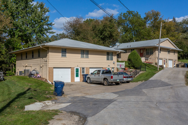 6501 Urbandale Ave in Urbandale, IA - Building Photo - Building Photo