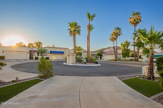 4655 E Monte Way in Phoenix, AZ - Building Photo - Building Photo