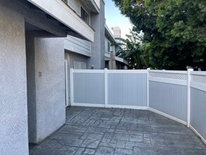 8350 Burnet Ave, Unit # 13 in North Hills, CA - Building Photo - Building Photo