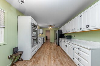 2300 Woodland Ave in New Bern, NC - Building Photo - Building Photo