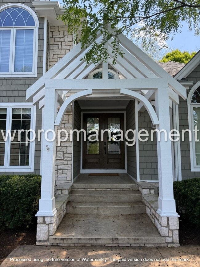 1379 Castlebury Dr in Temperance, MI - Building Photo - Building Photo