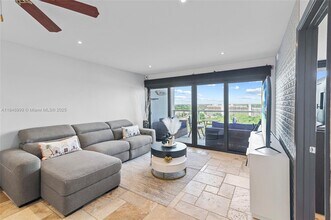 1401 N Riverside Dr in Pompano Beach, FL - Building Photo - Building Photo