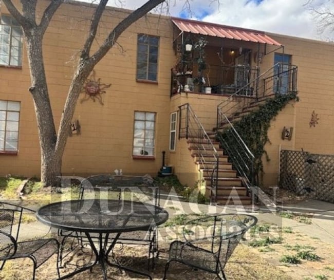 property at 207 N Alameda St