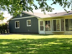 1604 Silverlake Dr in Dayton, OH - Building Photo - Building Photo