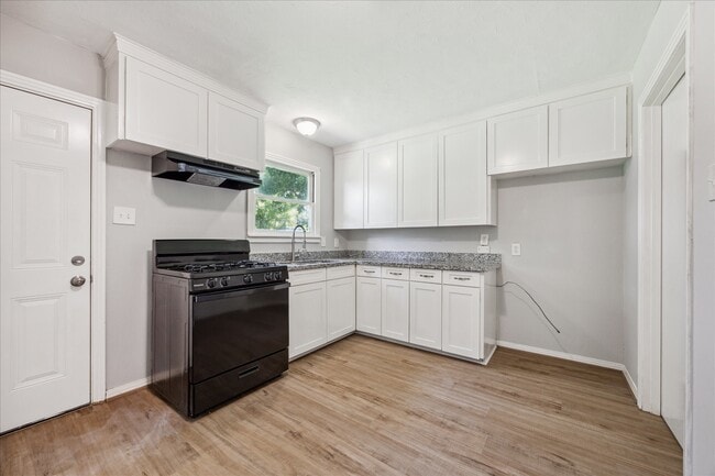 1108 Orange St in La Marque, TX - Foto de edificio - Building Photo