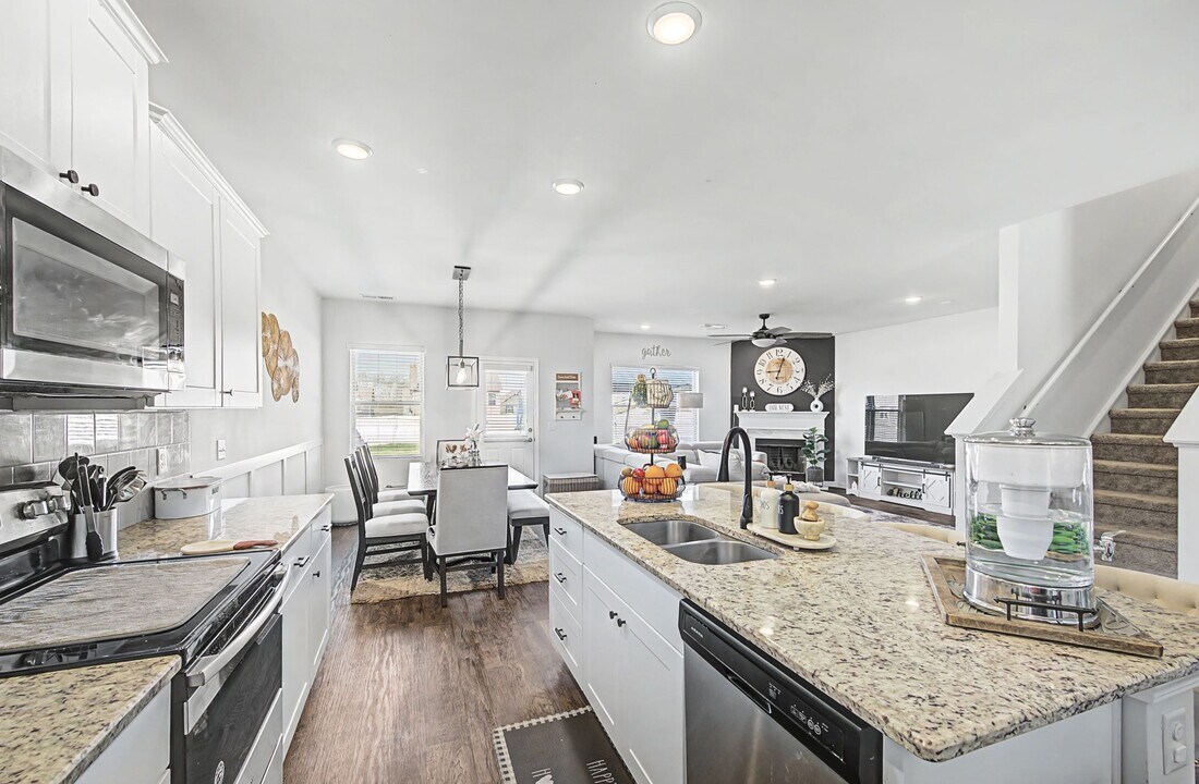 2784 Nottingham Dr in Columbia, TN - Building Photo