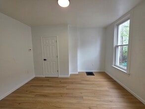 144 Comrie Ave in Braddock, PA - Building Photo - Building Photo