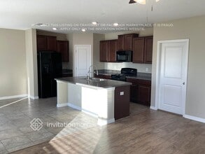 5140 White Chicory Dr in Apollo Beach, FL - Foto de edificio - Building Photo