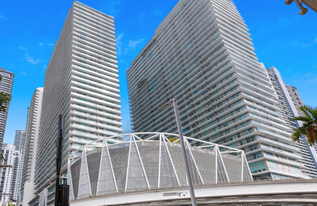 1111 SW 1st Ave, Unit 3416 in Miami, FL - Building Photo