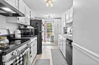 1300 Calla Cir in Fayetteville, NC - Building Photo - Building Photo