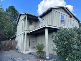 16662 Shaw Pine Ct in La Pine, OR - Building Photo