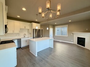8059 NE Sabo St in Hillsboro, OR - Building Photo - Building Photo