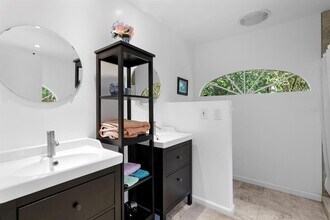 1343 Highland Ave NW in Tarpon Springs, FL - Building Photo - Building Photo