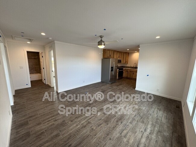 692 E Hahns Peak Ave in Pueblo West, CO - Building Photo - Building Photo